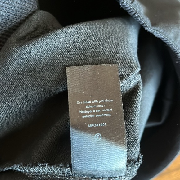 Rag and Bone Stretch Zipper at Back Black Size 2 - Picture 12 of 12